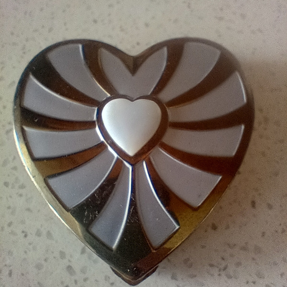 Heart-Shaped Compact with Gold and White Design